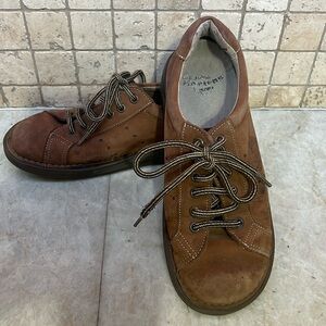Dr. Martens 8a58 brown oxford suede leather  lace-up shoes size 8
